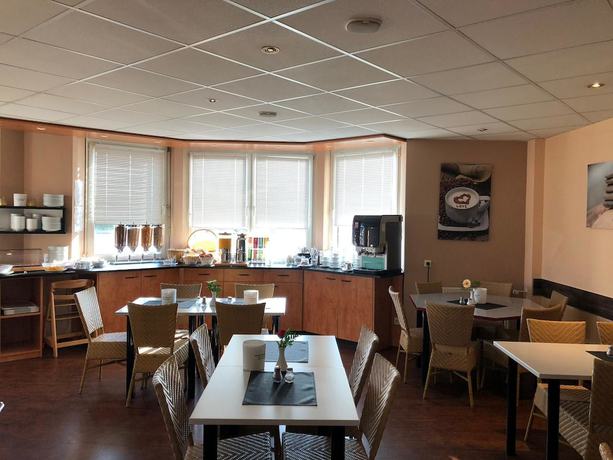 Imagen del bar/restaurante del Hotel Euro - Hotel. Foto 2