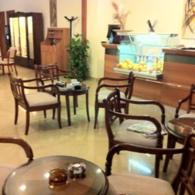 Imagen del bar/restaurante del Hotel Euro Hotels International Triumf. Foto 3