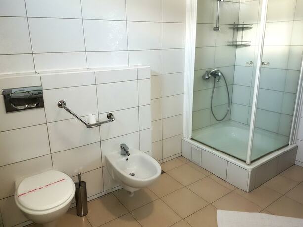 Imagen de la habitación del Hotel Euro House. Foto 15