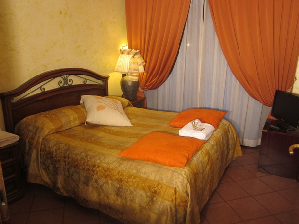 Imagen de la habitación del Hotel Euro House Inn Airport and Residence. Foto 7