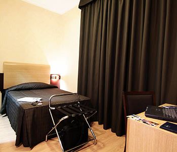 Imagen de la habitación del Hotel Euro House Rome Airport. Foto 12