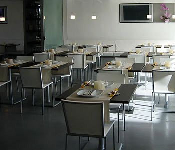 Imagen del bar/restaurante del Hotel Euro House Rome Airport. Foto 3