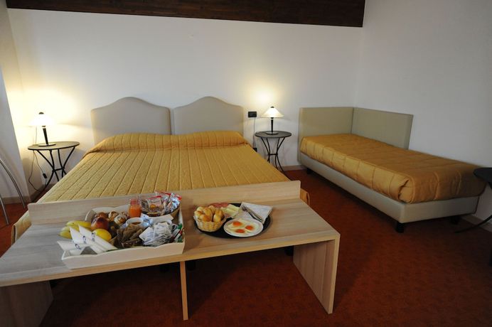 Imagen de la habitación del Hotel Euro, Imola. Foto 5