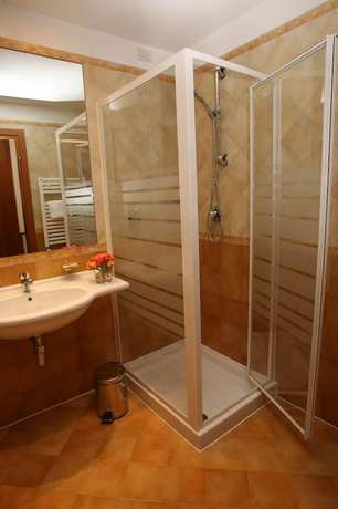 Imagen de la habitación del Hotel Euro, Imola. Foto 6