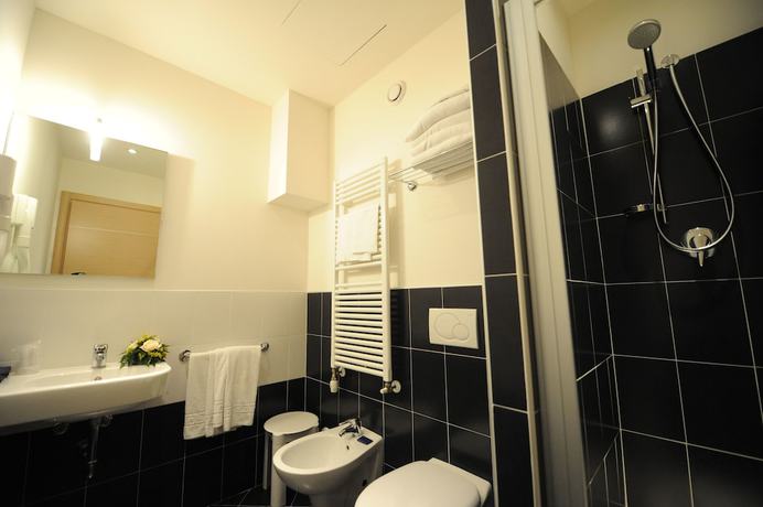 Imagen de la habitación del Hotel Euro, Imola. Foto 9