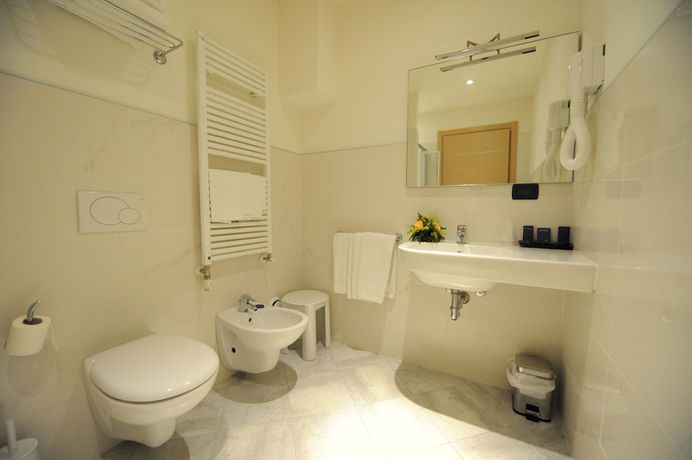 Imagen de la habitación del Hotel Euro, Imola. Foto 10