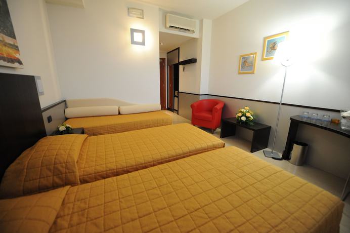 Imagen de la habitación del Hotel Euro, Imola. Foto 11