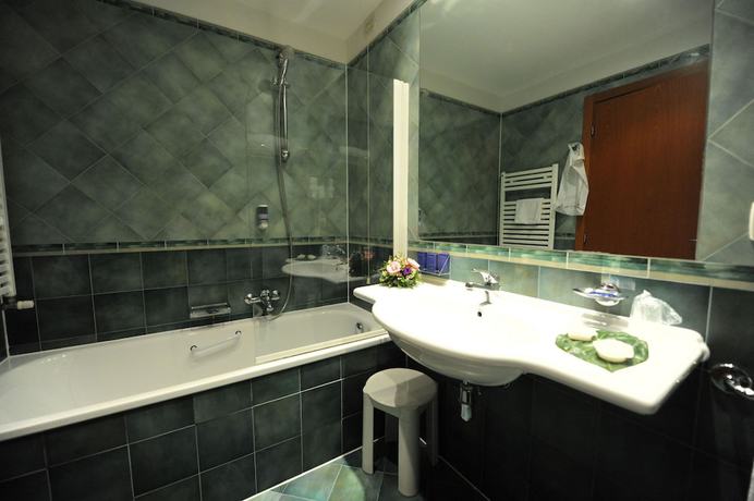 Imagen de la habitación del Hotel Euro, Imola. Foto 12