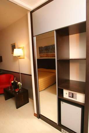 Imagen de la habitación del Hotel Euro, Imola. Foto 18