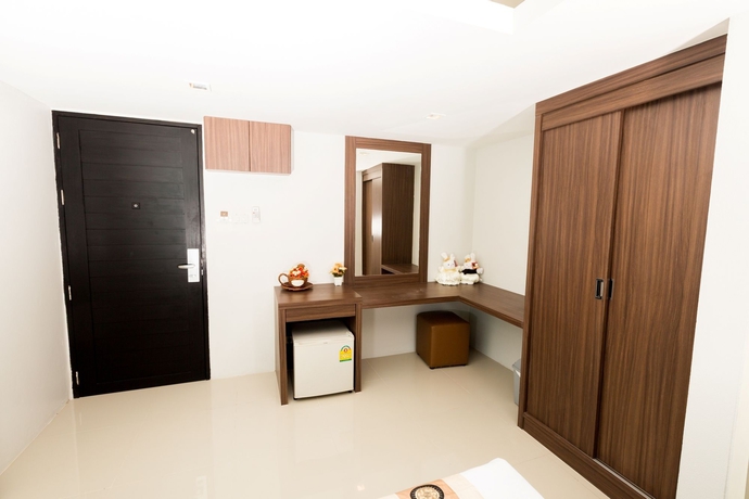 Imagen de la habitación del Hotel Euro Luxury Pavillion. Foto 3