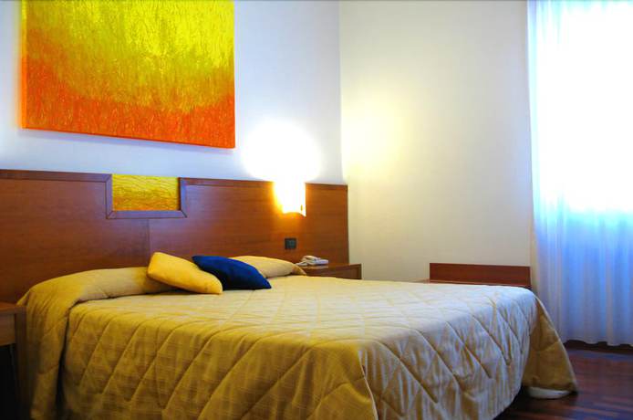 Imagen de la habitación del Hotel Euro, Nuoro. Foto 5