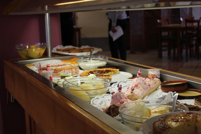 Imagen del bar/restaurante del Hotel Euro Orly Rungis. Foto 8