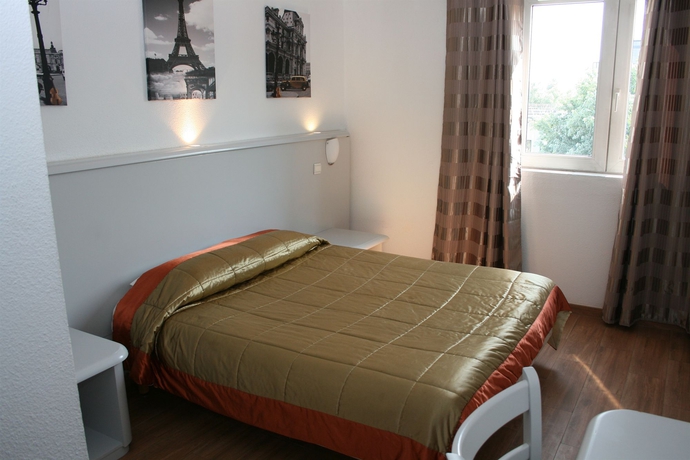 Imagen de la habitación del Hotel Euro Paris Créteil. Foto 7