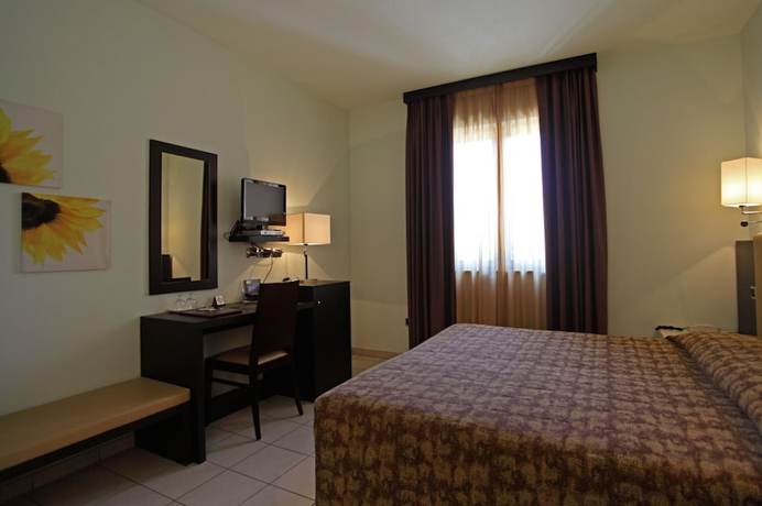 Imagen de la habitación del Hotel Euro, Pieve Santo Stefano. Foto 7
