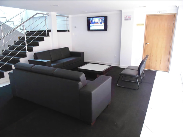 Imagen de la habitación del Hotel Euro Plaza. Foto 12