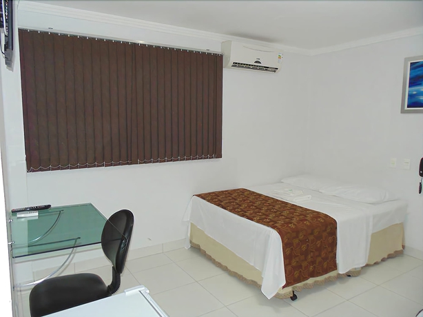 Imagen de la habitación del Hotel Euro Plaza. Foto 14