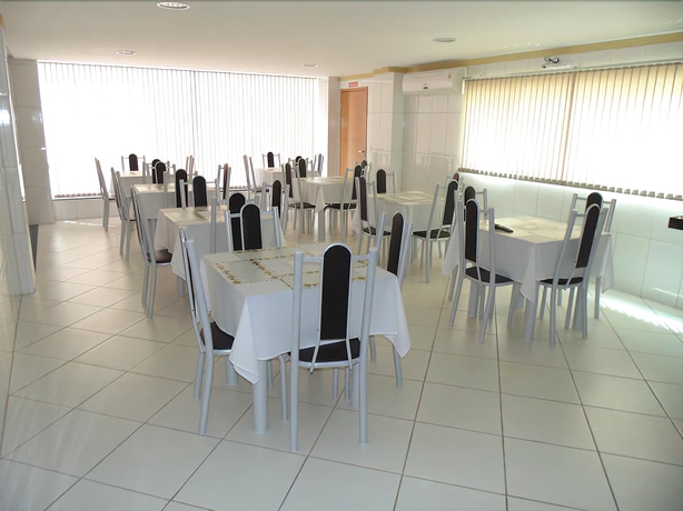 Imagen del bar/restaurante del Hotel Euro Plaza. Foto 2