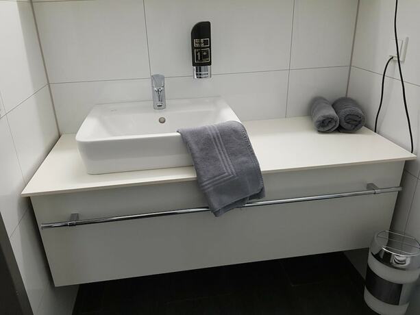 Imagen general del Hotel Euro Rastpark Zum Eichenzeller. Foto 3