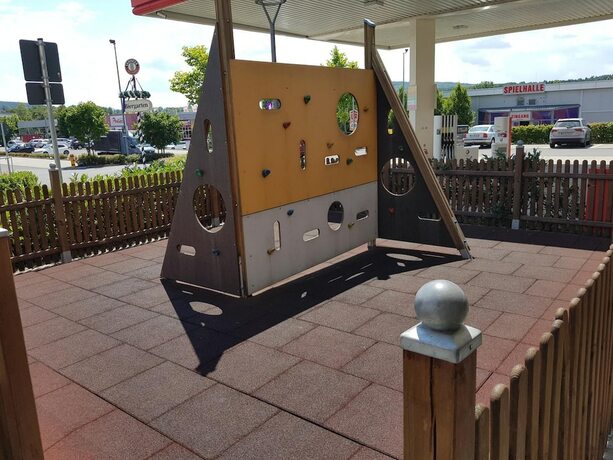 Imagen general del Hotel Euro Rastpark Zum Eichenzeller. Foto 16