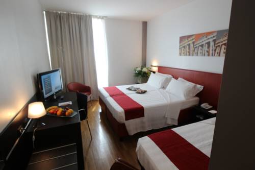 Imagen de la habitación del Hotel Euro Residence. Foto 11