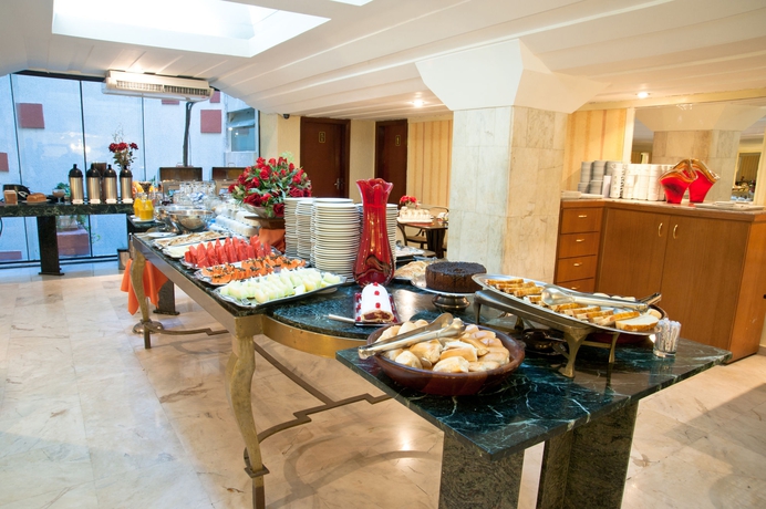 Imagen del bar/restaurante del Hotel Euro Suite São Paulo by Nacional Inn. Foto 3