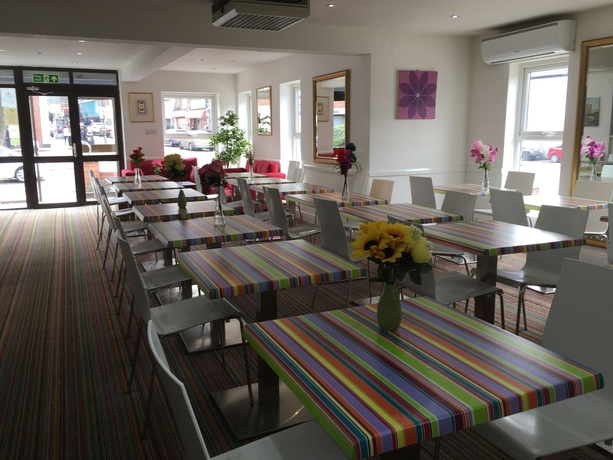 Imagen del bar/restaurante del Hotel Euro Wembley. Foto 2