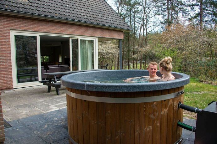 Imagen general del Hotel EuroParcs De Wiltzangh. Foto 3