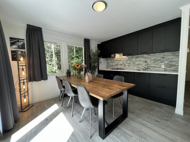 Imagen de la habitación del Hotel EuroParcs De Wiltzangh. Foto 16
