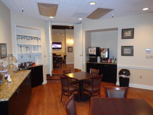 Imagen general del Hotel Euro-Suites. Foto 3