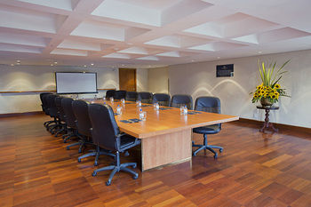 Imagen de los interiores del Hotel Eurobuilding Express Maracay. Foto 6