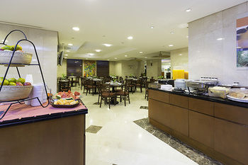 Imagen del bar/restaurante del Hotel Eurobuilding Express Maracay. Foto 3