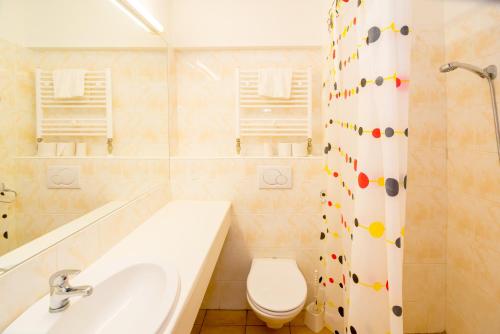 Imagen de la habitación del Hotel Eurobus. Foto 6