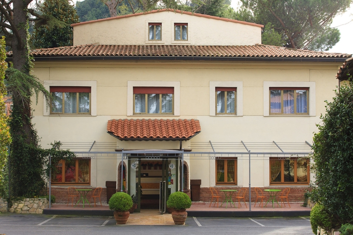 Imagen de los exteriores del Hotel Eurogarden, Castel Giubileo. Foto 10