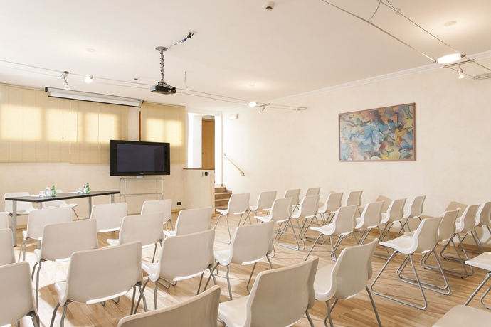 Imagen de los interiores del Hotel Eurogarden. Foto 11