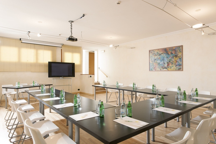 Imagen de los interiores del Hotel Eurogarden. Foto 12