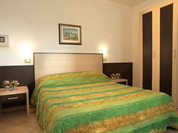 Imagen de la habitación del Hotel Eurogarden, Rimini. Foto 13