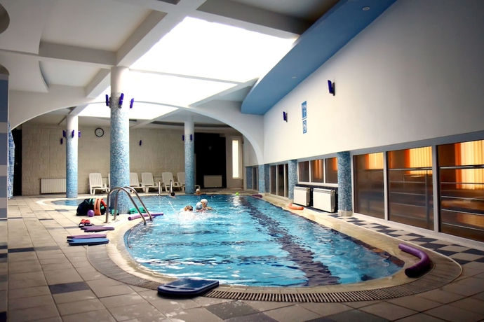 Imagen de la piscina del Hotel Eurohotel Baia Mare. Foto 17