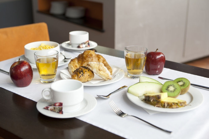 Imagen del bar/restaurante del Hotel Eurohotel Barcelona Gran Via Fira. Foto 7