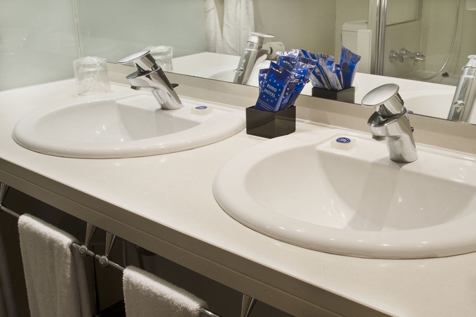 Imagen de la habitación del Hotel Eurohotel Diagonal Port. Foto 7