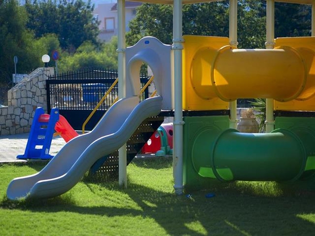 Imagen general del Hotel Eurohotel Katrin and Bungalows. Foto 2