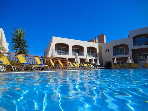 Imagen general del Hotel Eurohotel Katrin and Bungalows. Foto 12