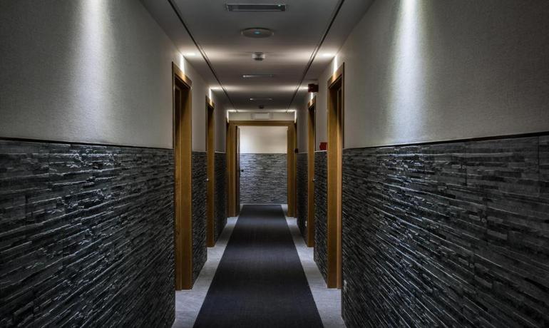 Imagen de los interiores del Hotel Eurohotel, Mil&aacute;n. Foto 14