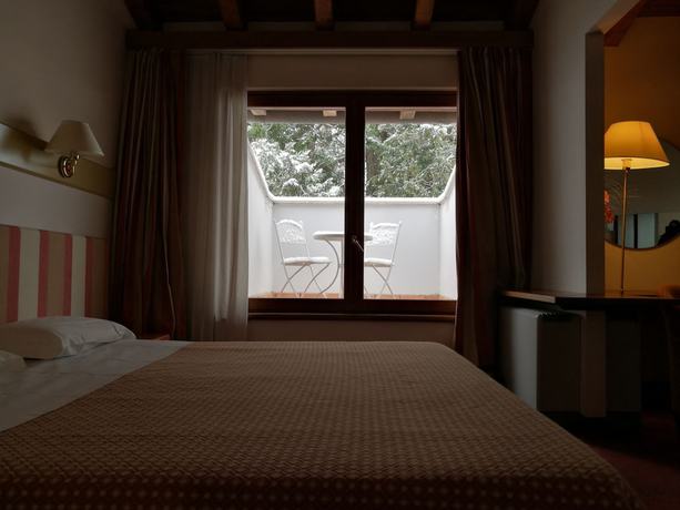 Imagen de la habitación del Hotel Eurohotel Palace Maniago. Foto 7