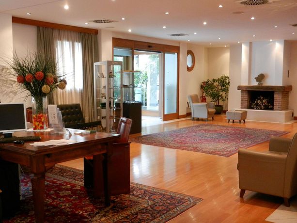 Imagen de los interiores del Hotel Eurohotel Palace Maniago. Foto 18