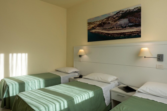 Imagen de la habitación del Hotel Euromare. Foto 14