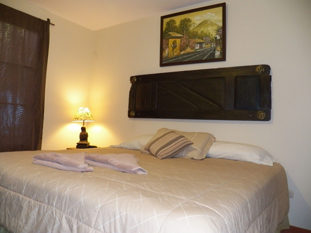 Imagen de la habitación del Hotel Euromaya Suites. Foto 10