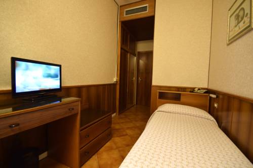 Imagen de la habitación del Hotel Euromotel Croce Bianca. Foto 10