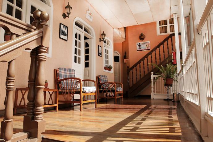 Imagen de los interiores del Hotel Europa, Alaus&iacute;. Foto 20