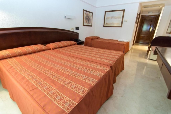 Imagen de la habitación del Hotel Europa, Albacete. Foto 13