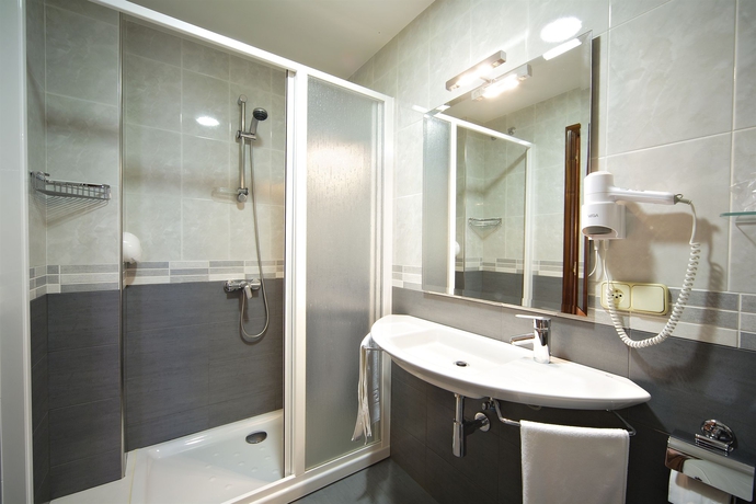 Imagen de la habitación del Hotel Europa, Arteixo. Foto 4